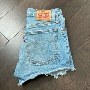 Levi’s 501 Women’s Jean Shorts